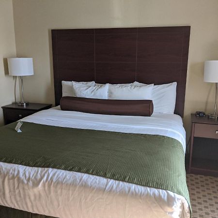 Cobblestone Inn & Suites-Winterset Buitenkant foto